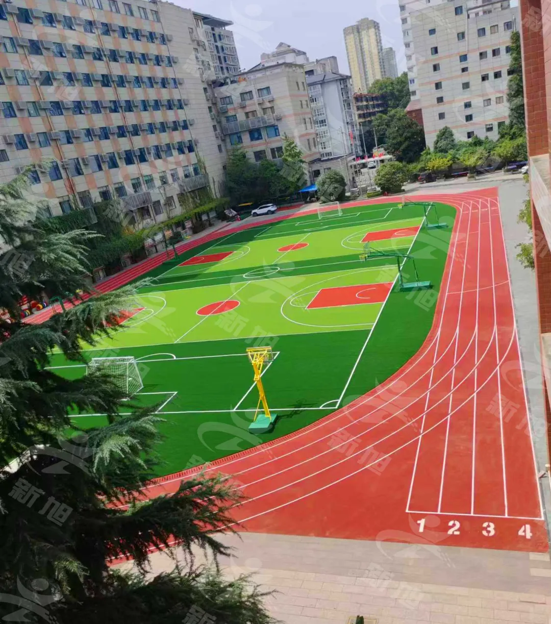 西安小學(xué)自結(jié)紋塑膠跑道施工完工